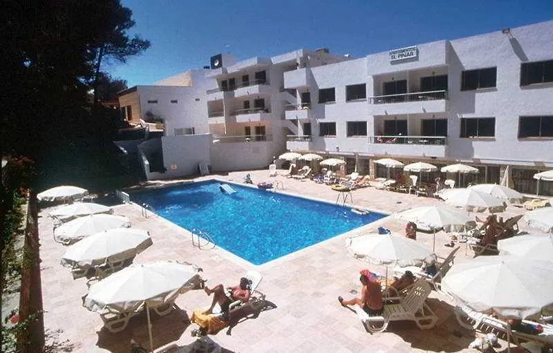 *** Апарт-отель Hotel El Pinar Кала-Лонга Испания