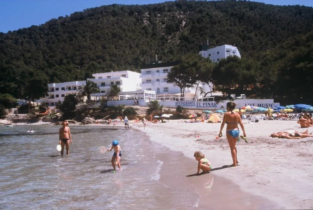 Hotel El Pinar Cala Llonga  3*, Cala Llonga (Ibiza) Espanha